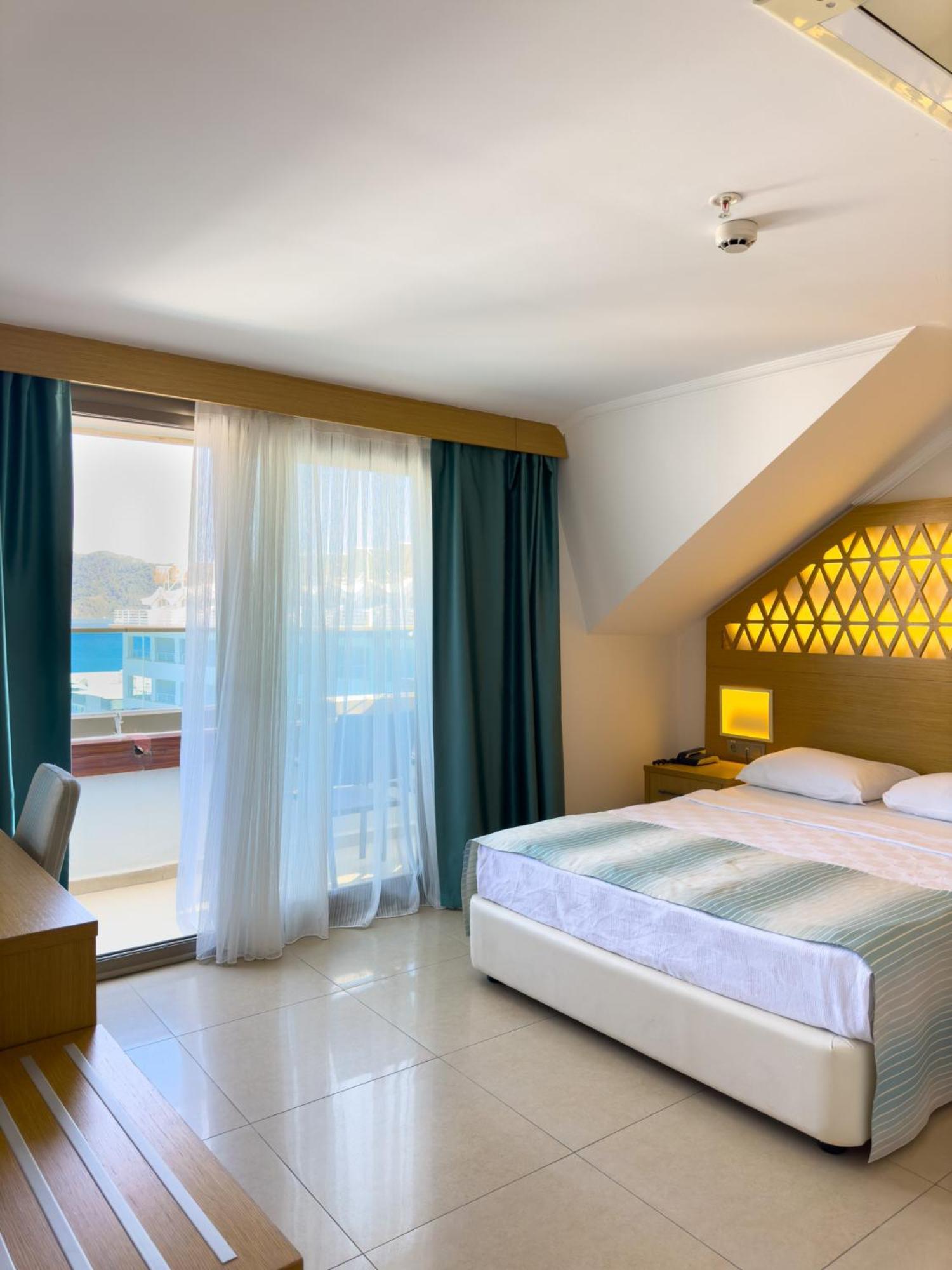 מרמריס Aurasia Design Hotel מראה חיצוני תמונה